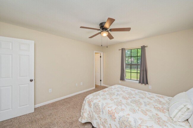 Building Photo - 212 Grand Prix Dr