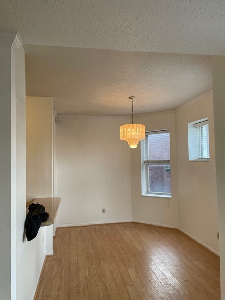 Building Photo - 4319 Lindell Blvd