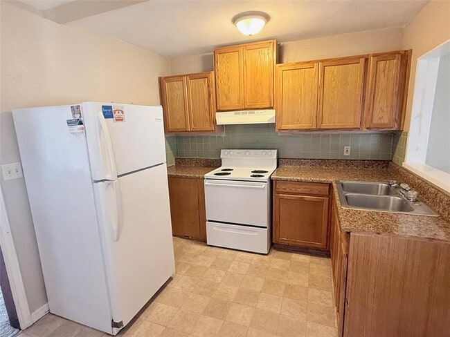 Building Photo - 2835 Dr. M.L.K. Jr St S