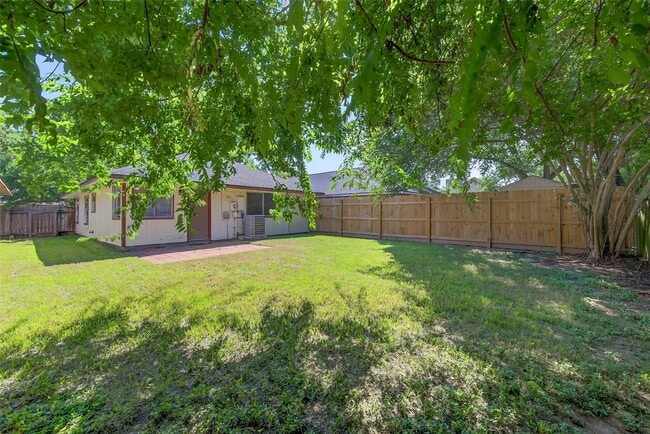 Building Photo - 23227 Prairie Bird Dr