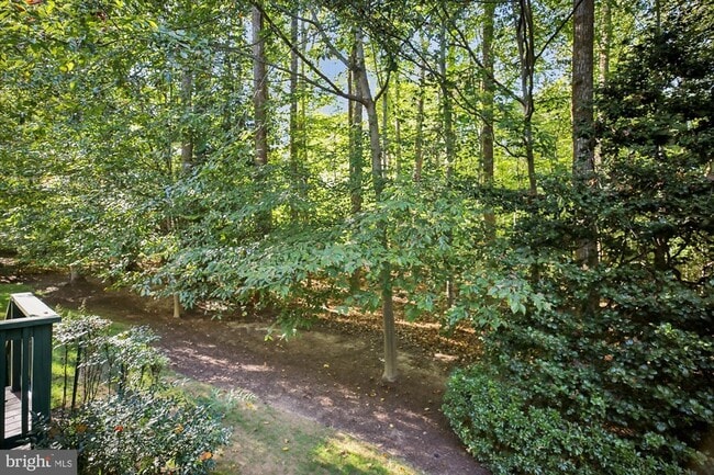 Building Photo - 9454 Newbridge Dr