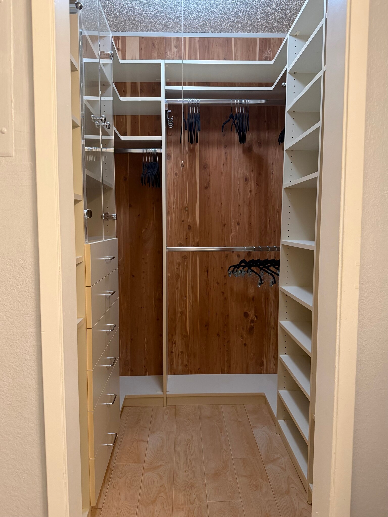 Cedar lined walk-in closet - 11645 Montana Ave