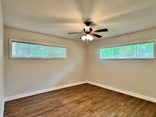 Building Photo - 5139 Indigo St