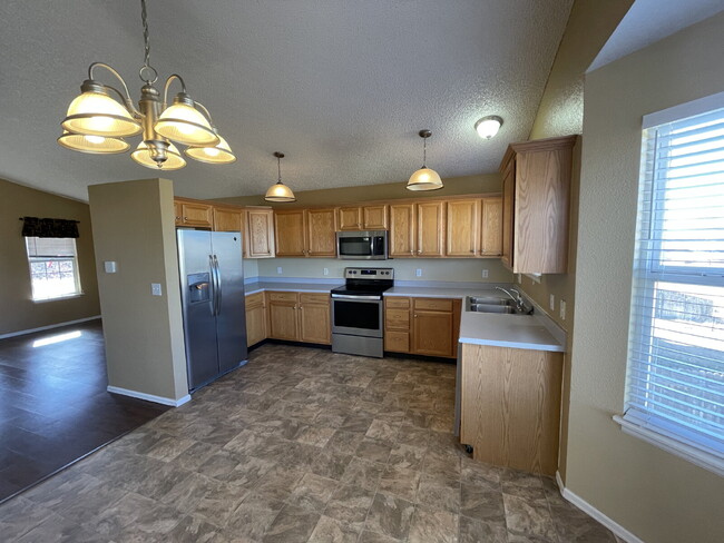 Building Photo - Lovely 3 Bed 3 Bath Home in Cherry Creek School District!