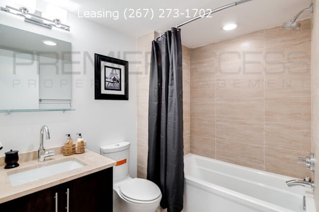 Building Photo - Northern Liberties Townhome