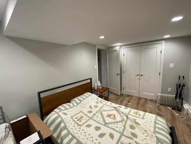 Building Photo - Beautiful 5 Bedroom Single Family Home in Silver Spring!