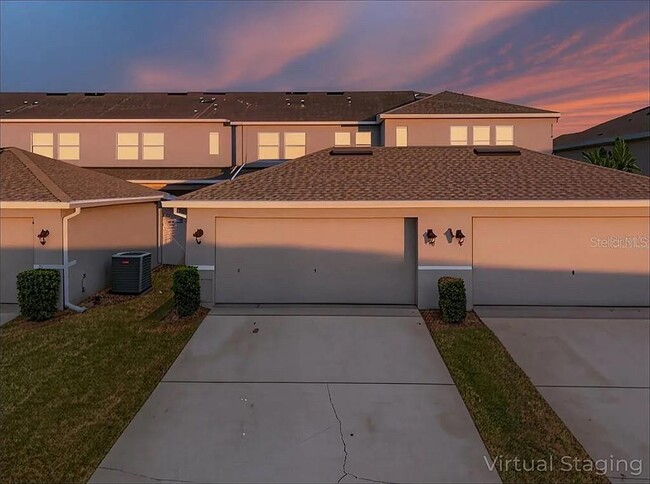 Building Photo - 8130 Red Stopper Ln