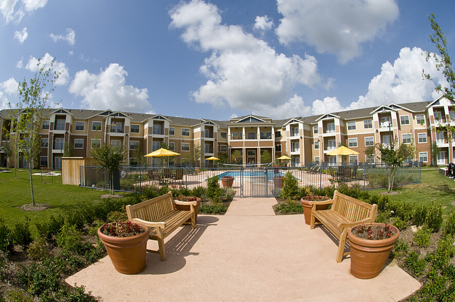 Primary Photo - Mariposa at Reed Road 55+ Apartment Homes