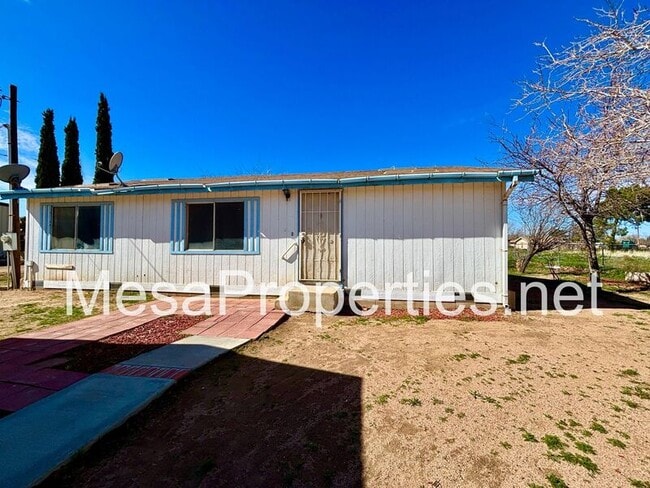 Building Photo - 9964 Arroyo Ave