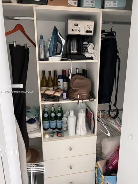 Building Photo - 475 Brickell Ave