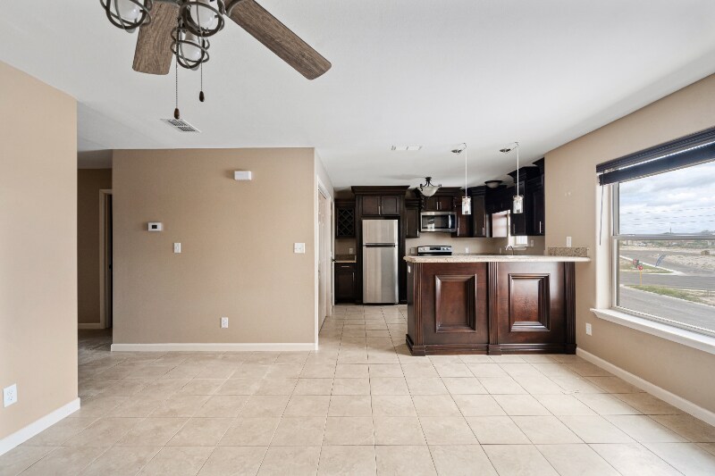 Building Photo - 110 Colorado St