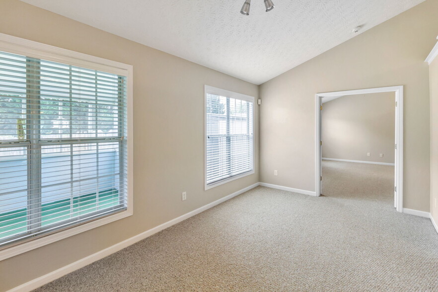 Building Photo - 1461 Beckley Pointe