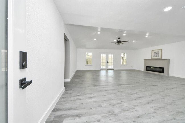 Building Photo - 14223 Ella Lee Ln