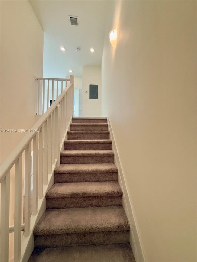 Building Photo - 4761 NW 84th Ave