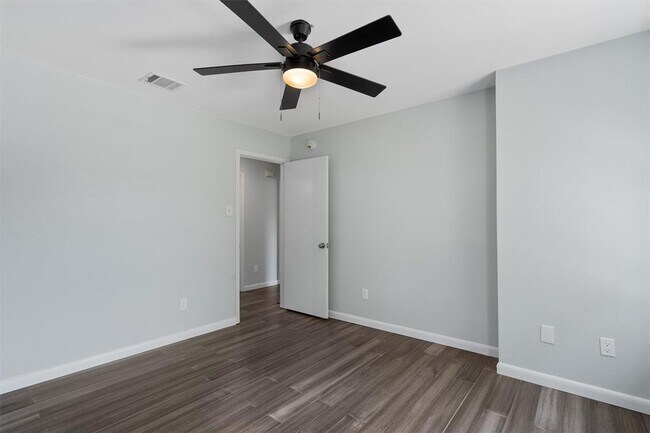 Building Photo - 6300 Crumley Ln