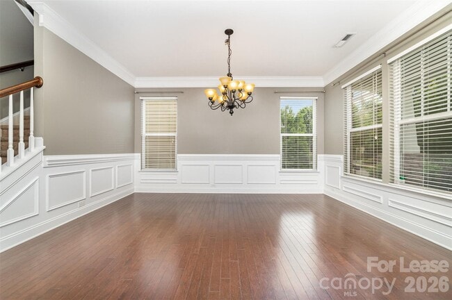 Building Photo - 3004 Fallondale Rd