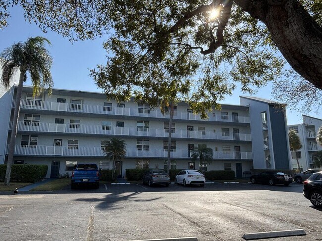 Building Photo - 7620 NW 18th St