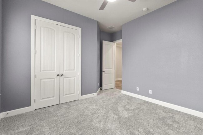 Building Photo - 1725 Rolling Heights Ln