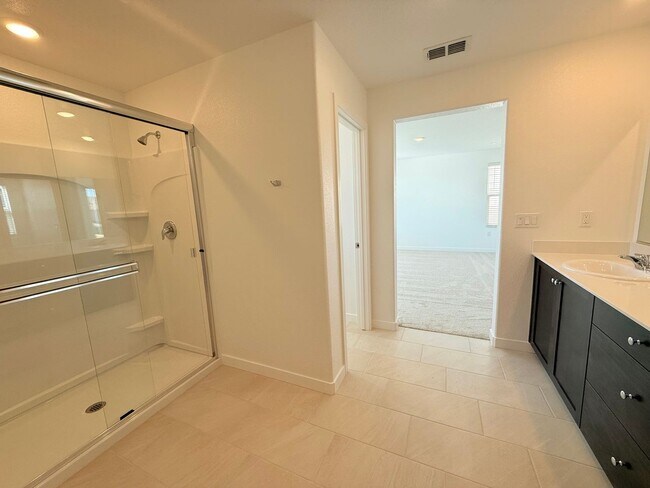 Building Photo - 10370 Bayson Wy