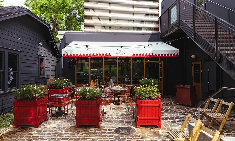 Rosie's wine bar - 1106 W 6th St