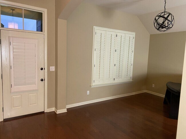 Building Photo - 3 Bedroom, 2 Full Bathroom Home For Rent in Highly Desirable Stoneybrooke Plantation!