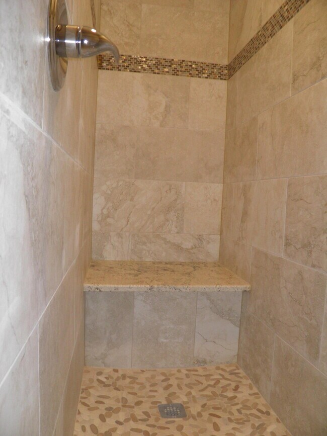 Building Photo - 632 Gap Creek Dr