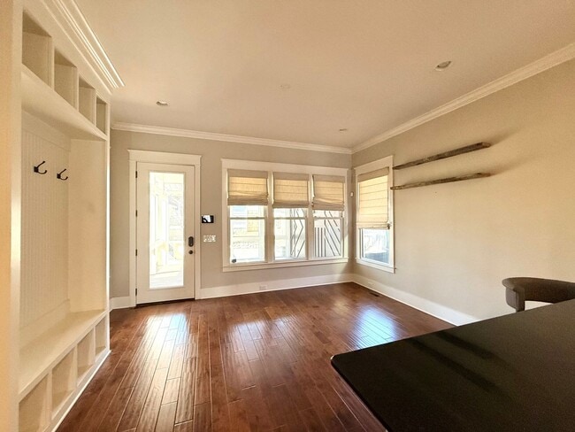 Building Photo - MAY SPECIAL!!  1/2 off 1st full month of rent! This is 12 South living at its finest.