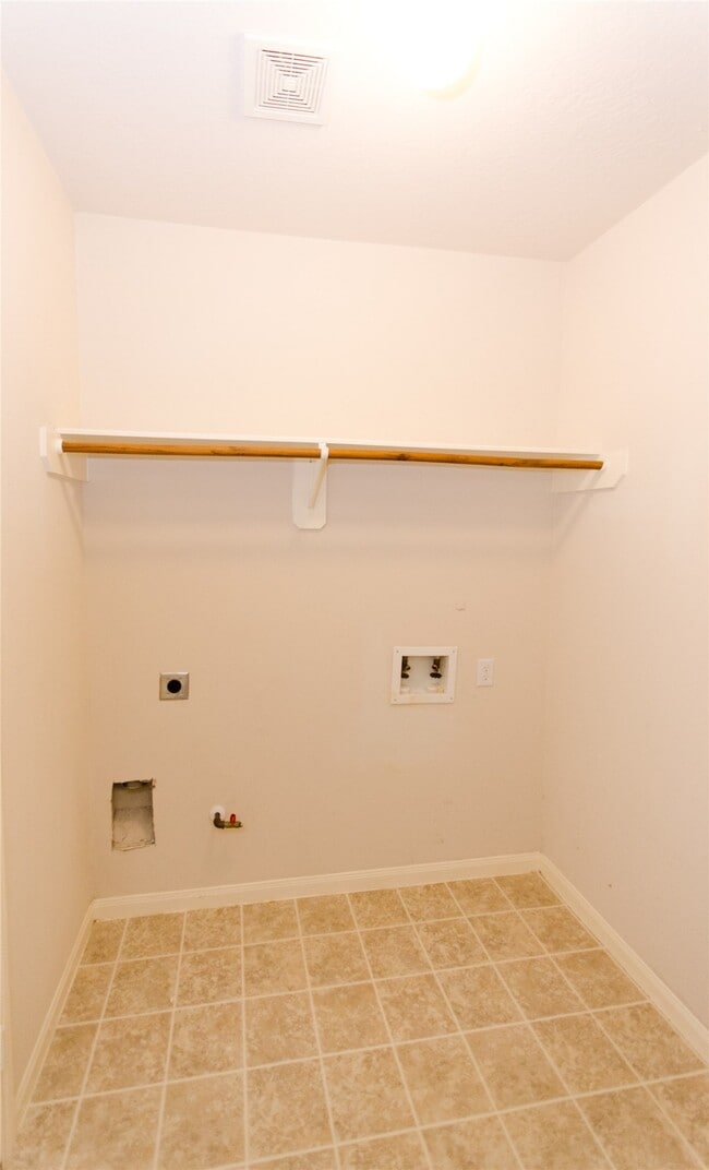 Building Photo - 16323 Yabbie Dr