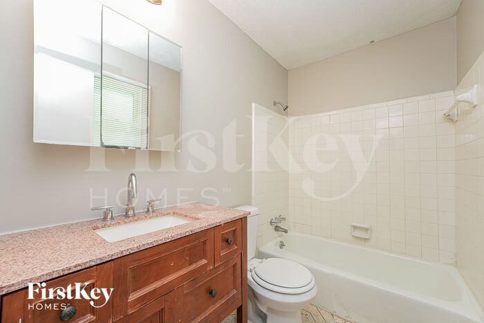 Building Photo - 4144 Rockbridge Heights Dr