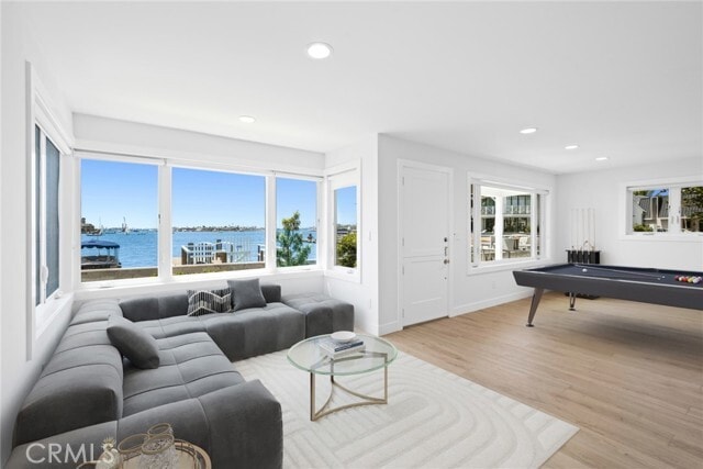 Building Photo - 112 S Bay Front