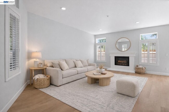 Building Photo - 4039 Ghiotti Ct