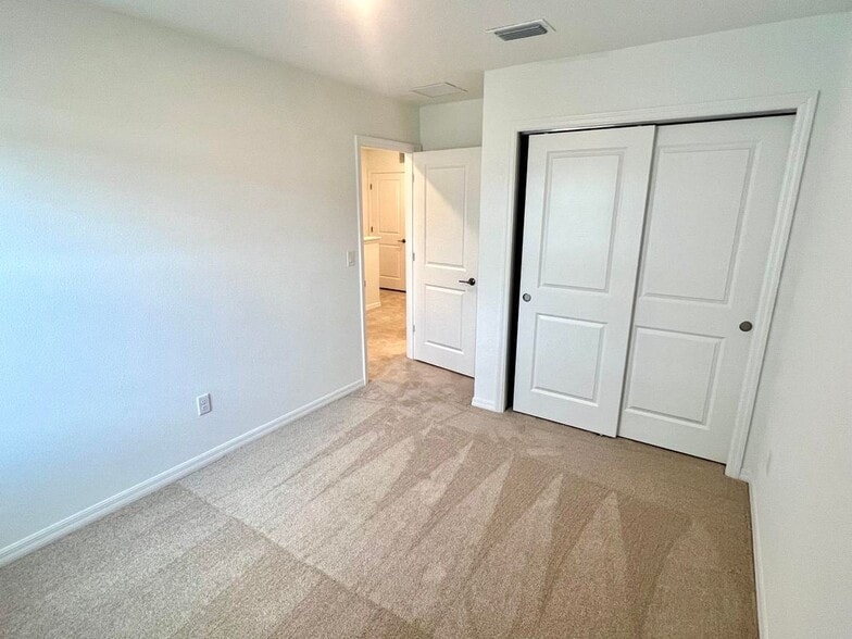 Building Photo - 5869 Biscotti St