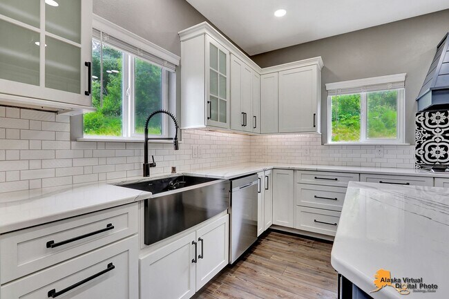Building Photo - Eagle River Valley Oasis