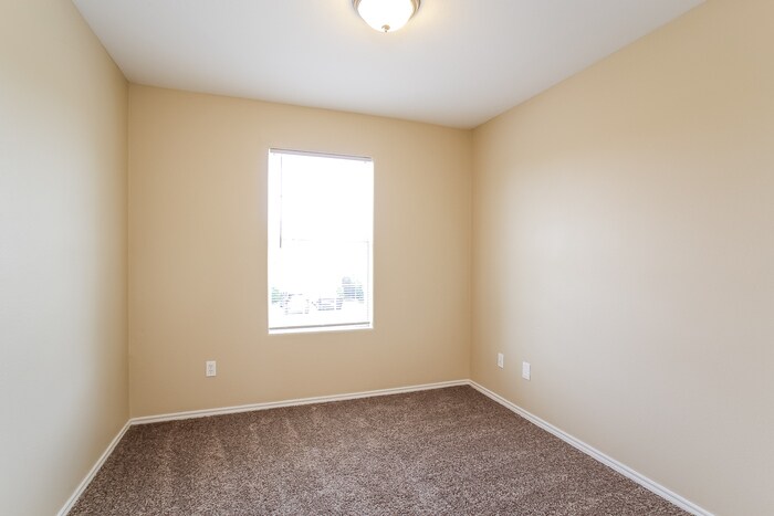 Building Photo - 3914 Ridge Canyon Rd