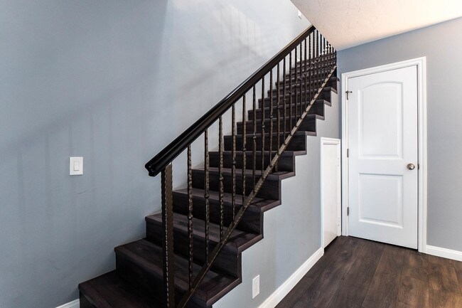 Building Photo - 12119 Rochester Ave