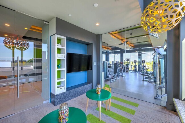 Building Photo - 1317 Post Oak Park Dr