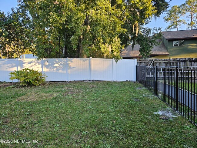 Building Photo - 7440 Secret Woods Trail