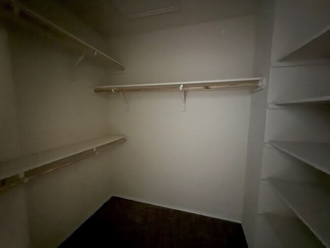Building Photo - 3417 Parkmill Dr