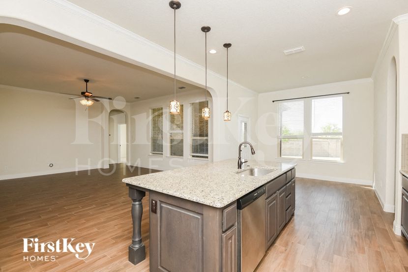 Building Photo - 15229 Holly Bay Ct