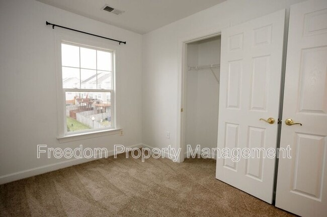 Building Photo - 8150 Rainwater Cir