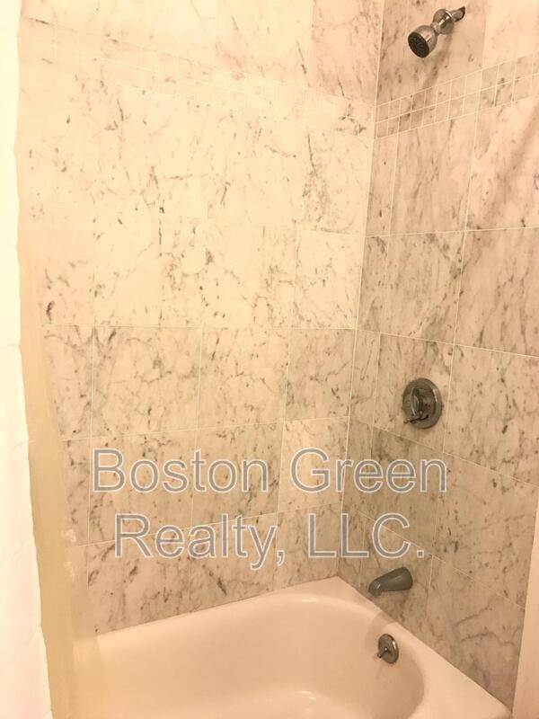 Building Photo - 140 Marcella St