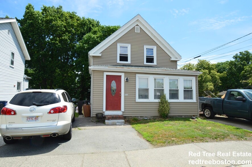 Primary Photo - 335 Baker St