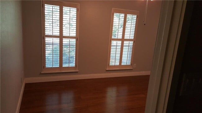 Building Photo - 3523 Greystone Dr