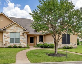 Building Photo - 3800 Black Hawk Ln