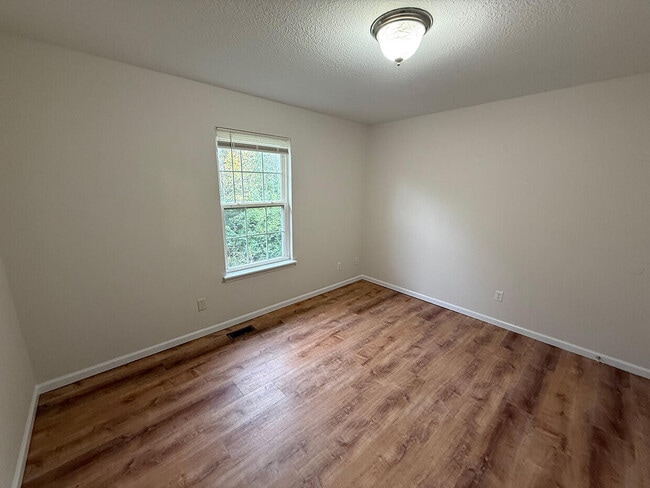 Building Photo - 4114 Hidden Creek Ct