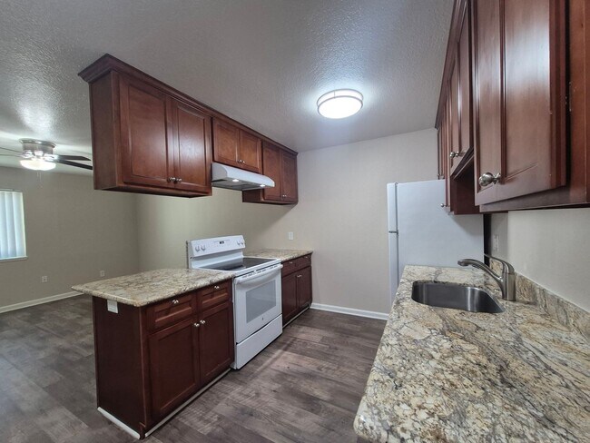 Interior Photo - 1711 N Street, Sacramento
