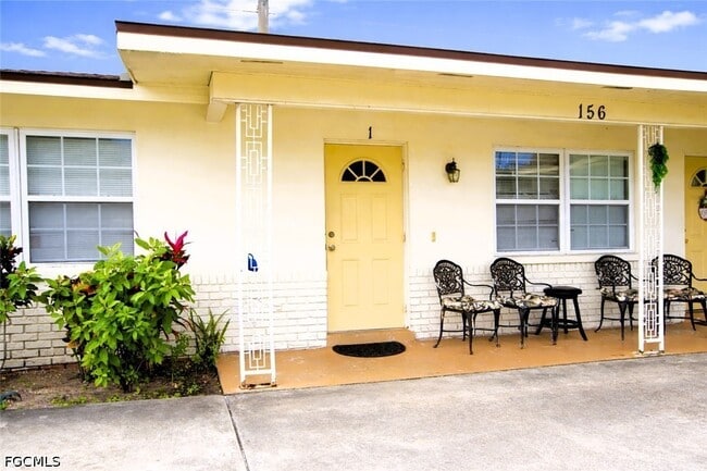 Building Photo - 156 SW 47th Terrace