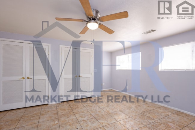 Building Photo - 3Bed/2Bath House at 19th Ave/Camelback! Move-In Ready on 06/11/2026! -- NO HOA! CORNER LOT!