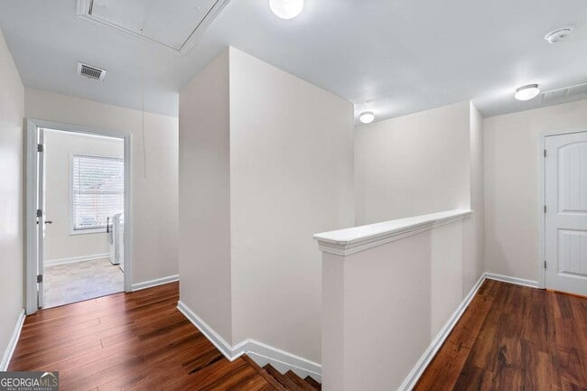 Building Photo - 204 Britt Dr