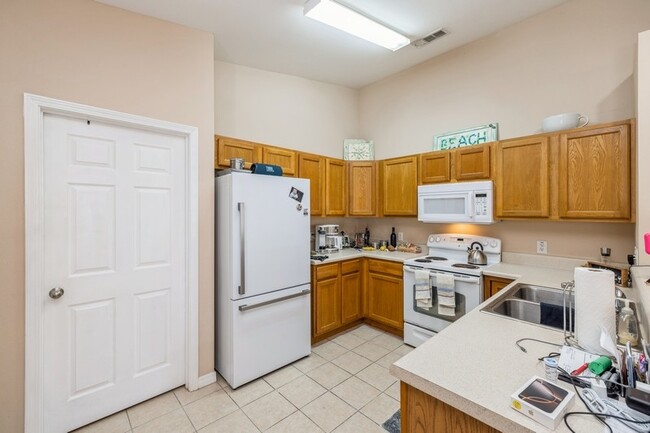 Building Photo - 7451 Harvest Village Ct